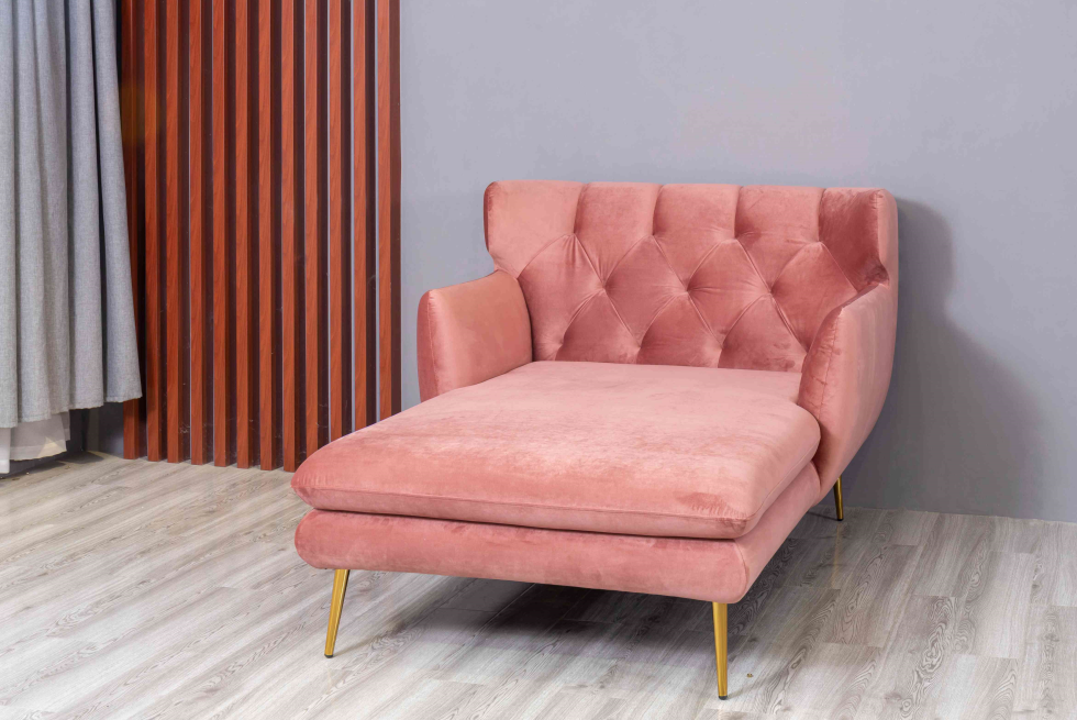 Tufted Velvet Lounge Chair 3
